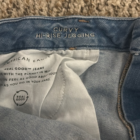 EUC AE Curvy High Rise Jegging Distressed size 18 Regular - Picture 3 of 4